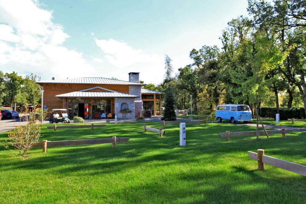 Albirondack Camping Lodge & Spa Εξωτερικό φωτογραφία