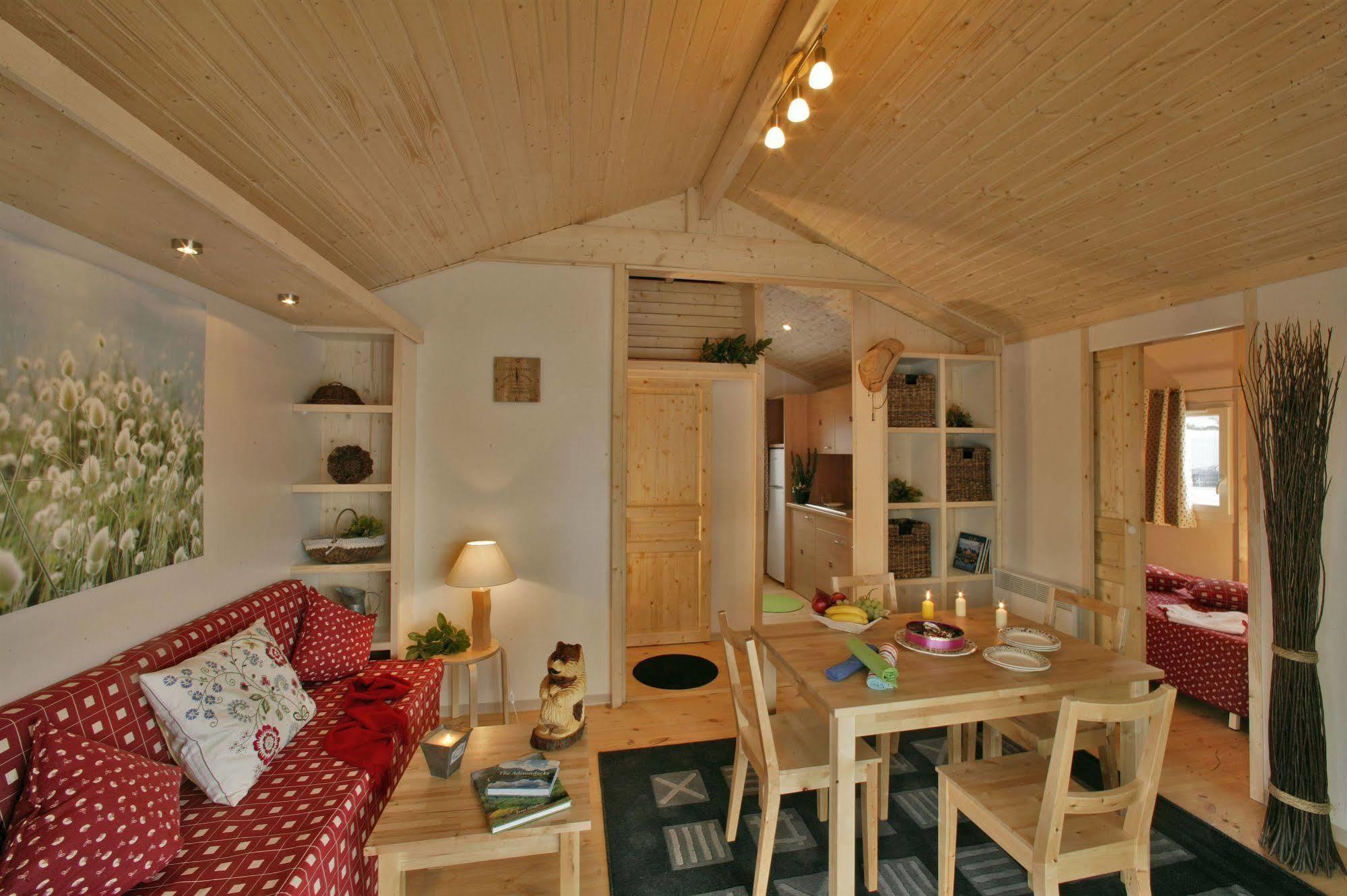 Albirondack Camping Lodge & Spa Εξωτερικό φωτογραφία