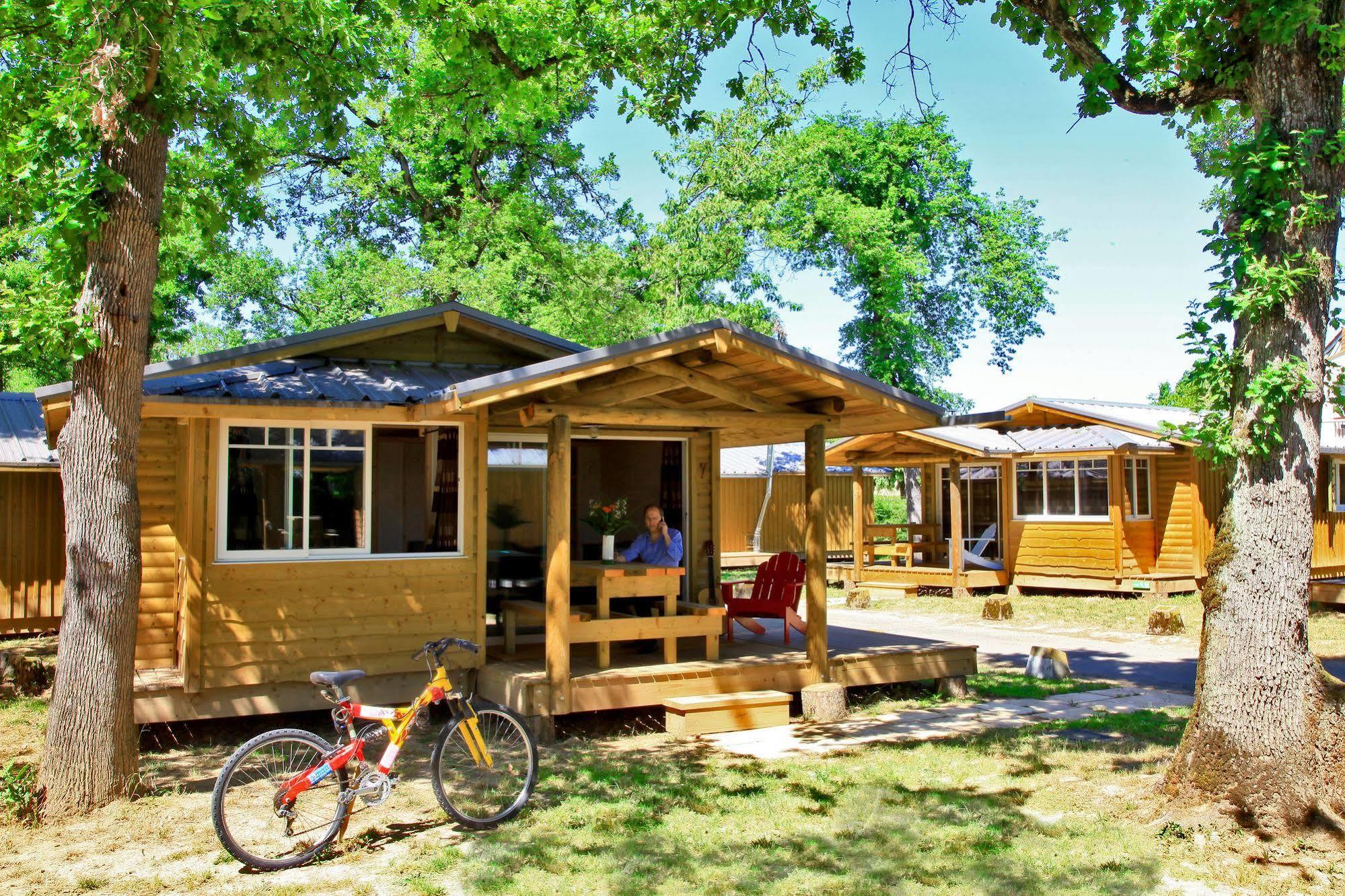 Albirondack Camping Lodge & Spa Εξωτερικό φωτογραφία